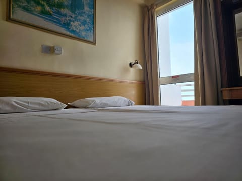 Ambassador Hotel Hotel in Saint Paul's Bay