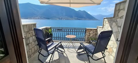 Balcony/Terrace, Seating area, Sea view