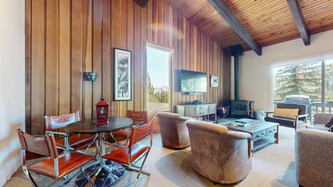 Mammoth West #140 Condo Apartment in Mammoth Lakes