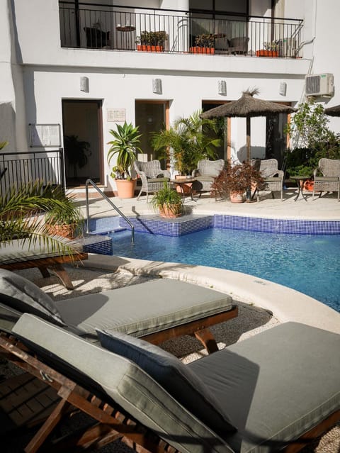 Property building, Swimming pool