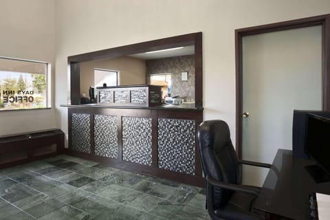 Lobby or reception, On site