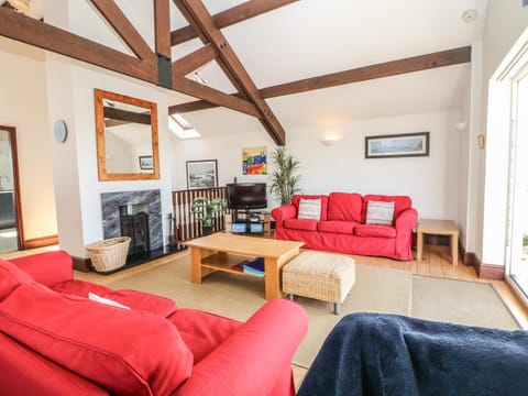 Seascape House in Trearddur Bay