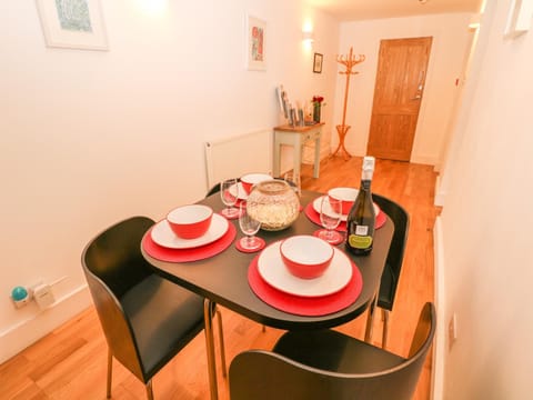 The Garden Flat Apartment in High Peak District