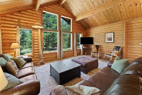 3 Blue Grouse House in Sunriver