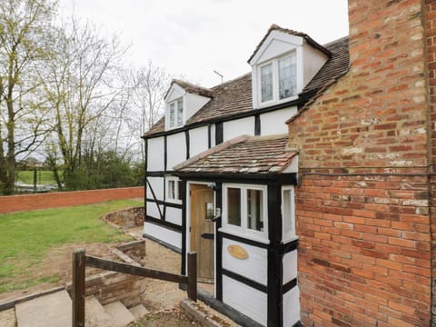Rose Cottage House in Wychavon District