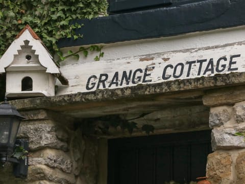 Grange Cottage House in Castleton
