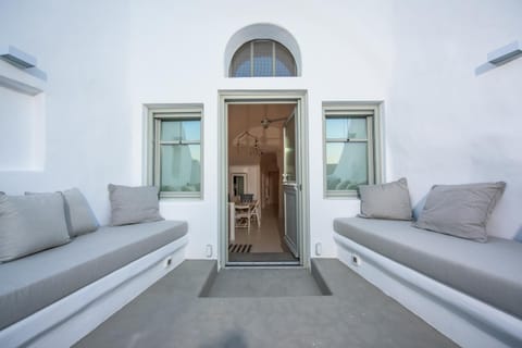 Cave Villa Valente Villa in Oia