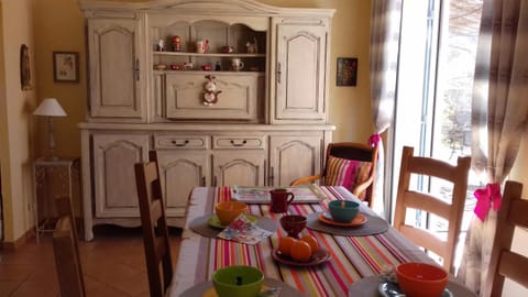 Les Chardons Bleus Bed and Breakfast in Lorgues