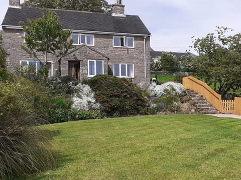 Paddock House House in Staffordshire Moorlands District