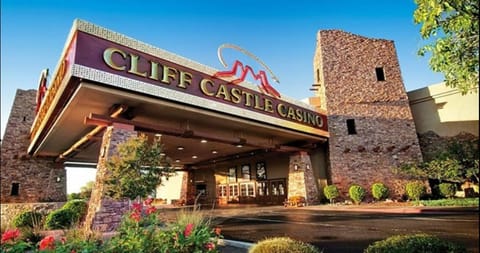 Facade/entrance, Property logo or sign