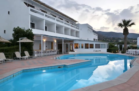 Property building, Swimming pool
