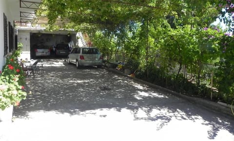 Inner courtyard view