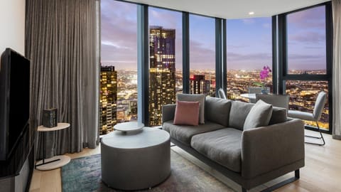TV and multimedia, Living room, Seating area, City view