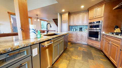 Bridges Townhome #15 Condo Apartment in Mammoth Lakes