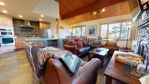 Bridges Townhome #15 Condo Apartment in Mammoth Lakes