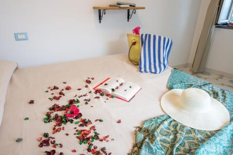 Bed, Decorative detail, Bedroom