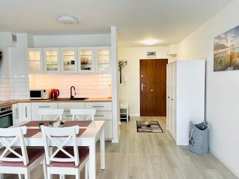 Kitchen or kitchenette, Living room, Seating area