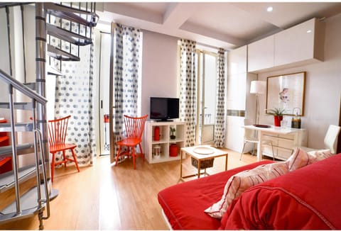 Communal lounge/ TV room, Living room