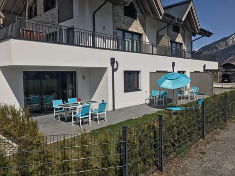 Facade/entrance, Off site, Summer