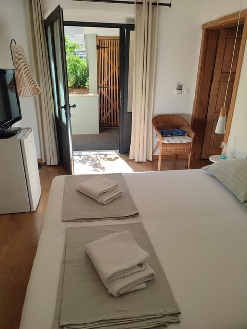 Bella Vista Suites Bed and Breakfast in Vis