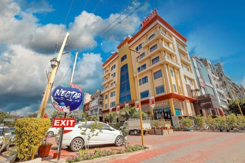Property building, Location, Parking
