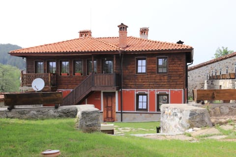 Patio, Facade/entrance, Garden, Balcony/Terrace