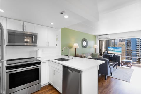 Ilikai Tower 1205 House in Honolulu