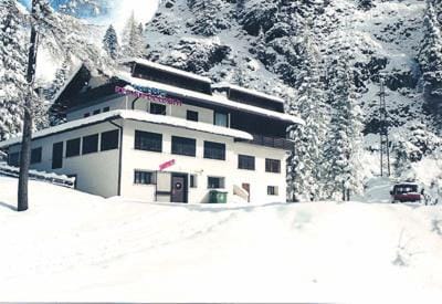 Facade/entrance, Winter