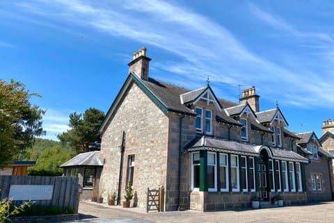 Ravenscraig Guest House Bed and Breakfast in Aviemore