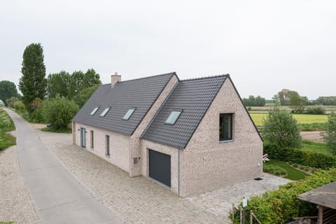 Polderwoning 'Cleylantshof' House in Zeeland, Netherlands