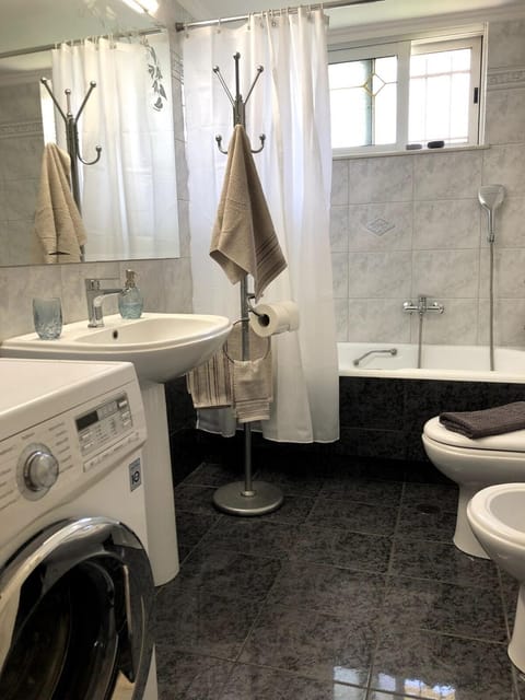 Rosy's House with all Amenities near Chania House in Chania