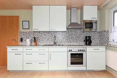 Kitchen or kitchenette, dishwasher, minibar, pet friendly, stove