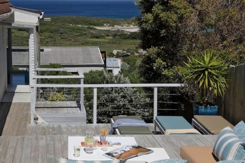 Property building, Balcony/Terrace