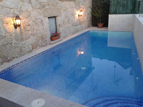 Swimming pool, Swimming pool