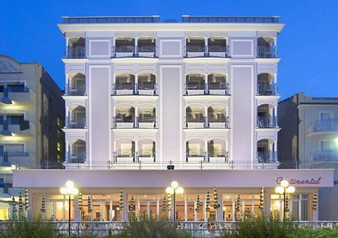Property building, Facade/entrance, Night