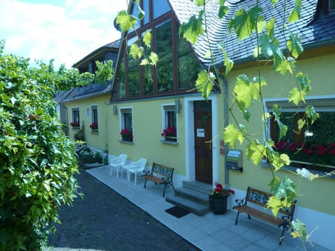 Pension am Weinberg Bed and Breakfast in Cochem-Zell