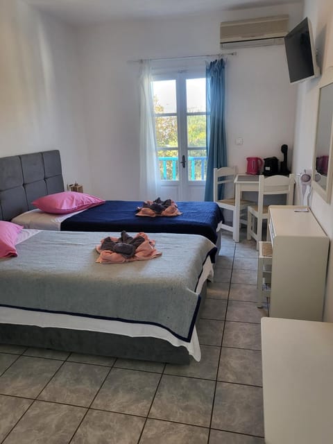 Deep Blue Studios Apartment in Paros, Greece