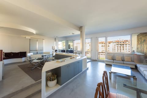 TV and multimedia, Living room, Dining area