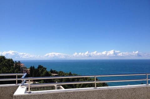 Blue Sky Apartments-Ulcinj, Montenegro Apartment in Ulcinj
