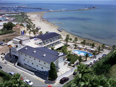Property building, Natural landscape, Bird's eye view, Beach, Sea view