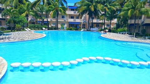 Day, On site, Pool view, Swimming pool, Swimming pool