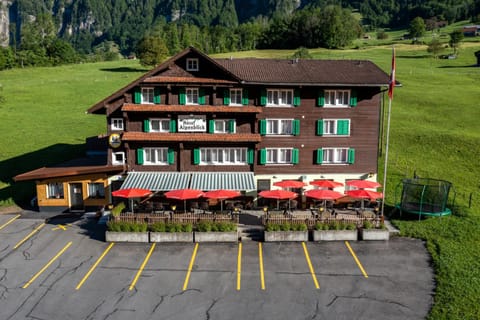 Property building, Restaurant/places to eat