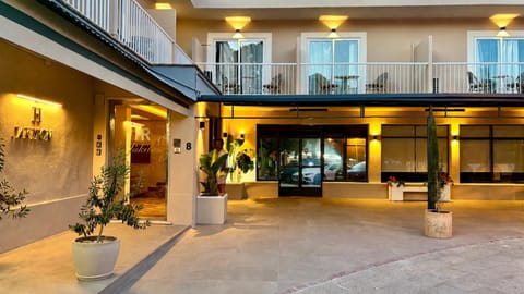 Property building, Facade/entrance