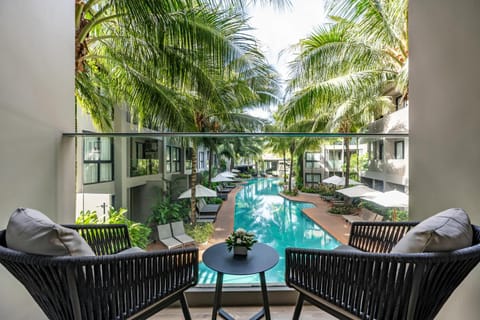 Seating area, Pool view, Swimming pool