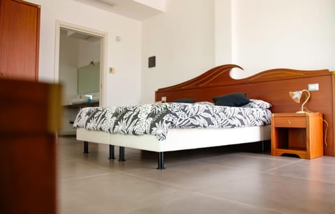 Max Luxury Suite - Servizio Spiaggia Inclusa Bed and Breakfast in Province of Foggia