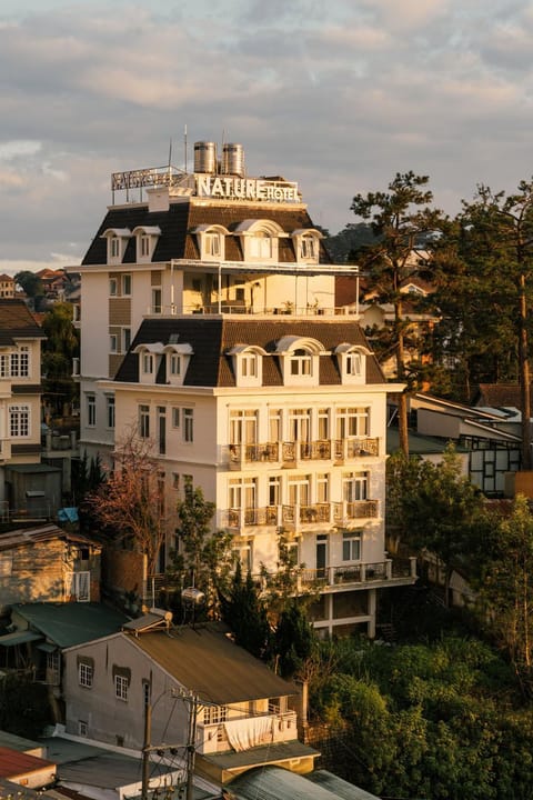 Property building, Natural landscape