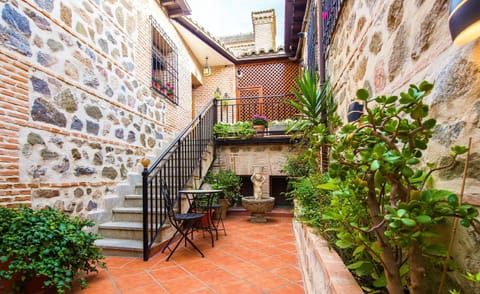 Patio, Balcony/Terrace