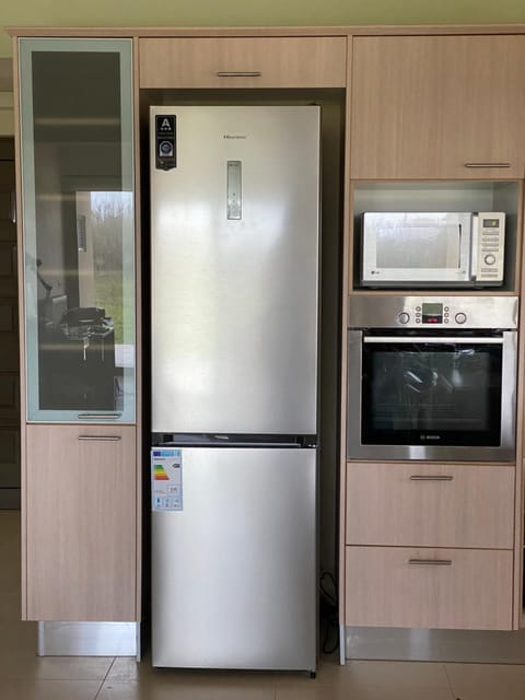 Kitchen or kitchenette, Breakfast