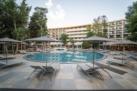 Property building, Swimming pool