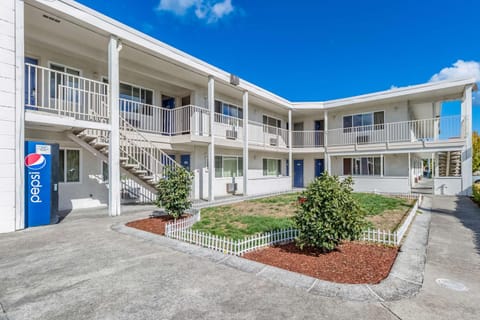 Property building, Property building, On site